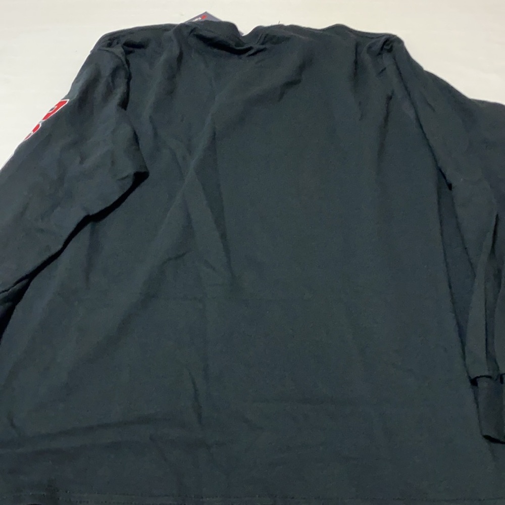 Shirt - Picture 3 of 4